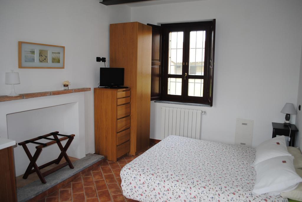 Agriturismo Cascina Mora Павия Стая снимка