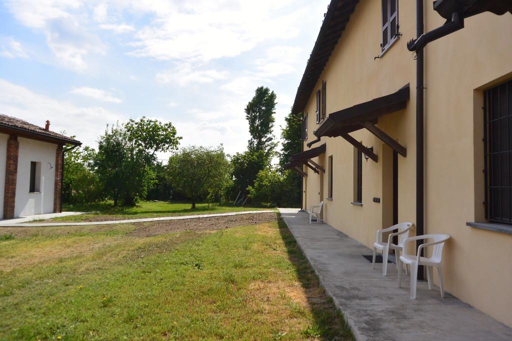 Agriturismo Cascina Mora Павия Екстериор снимка